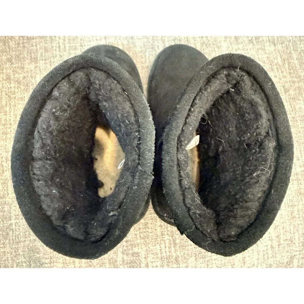 Bearpaw Girls Black Suede Emma Winter Boots Size 10 Shoes